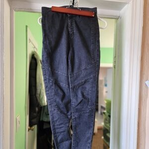 Topshop women's stretchy made in Turkey jeans.